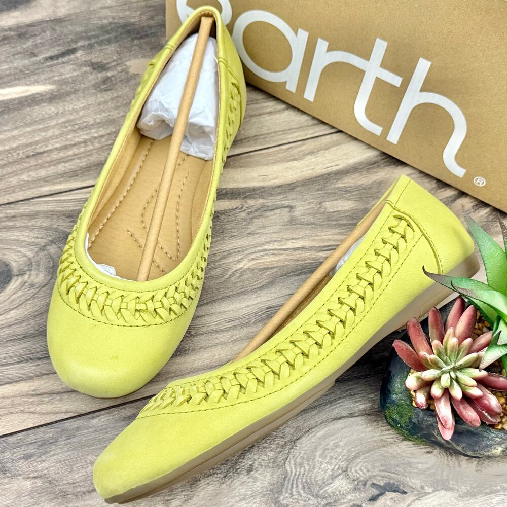 NIB Earth Jett 9M Leather Comfort Ballet Flats Light Green